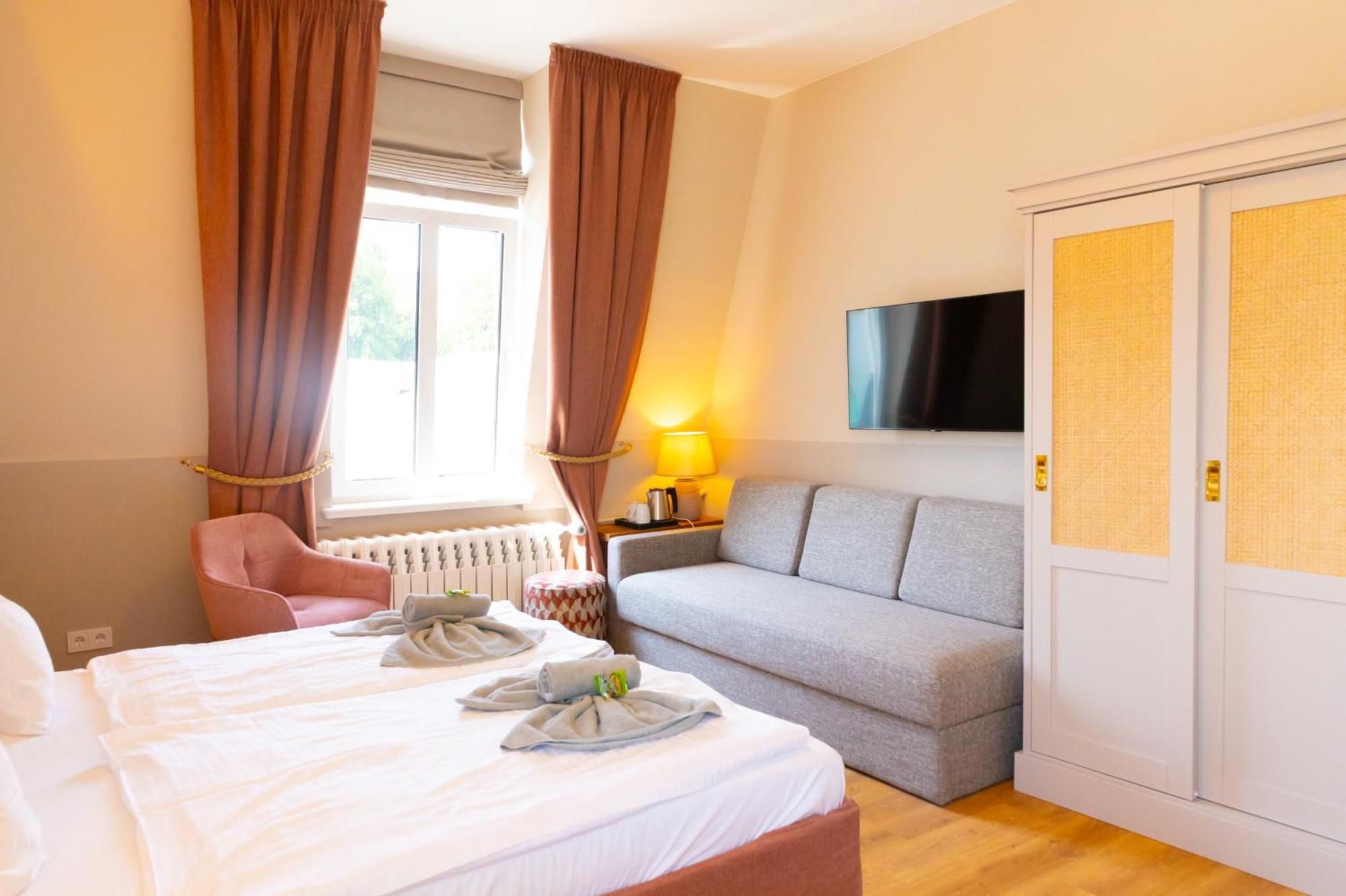 Hotel Germania 3*